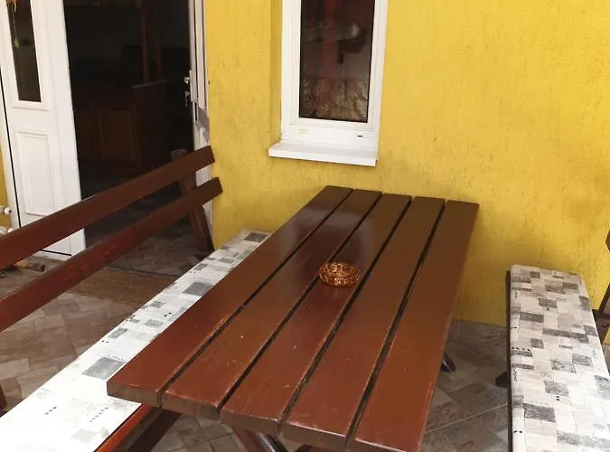 Vilmos Pince Fogado Ferienhaus *